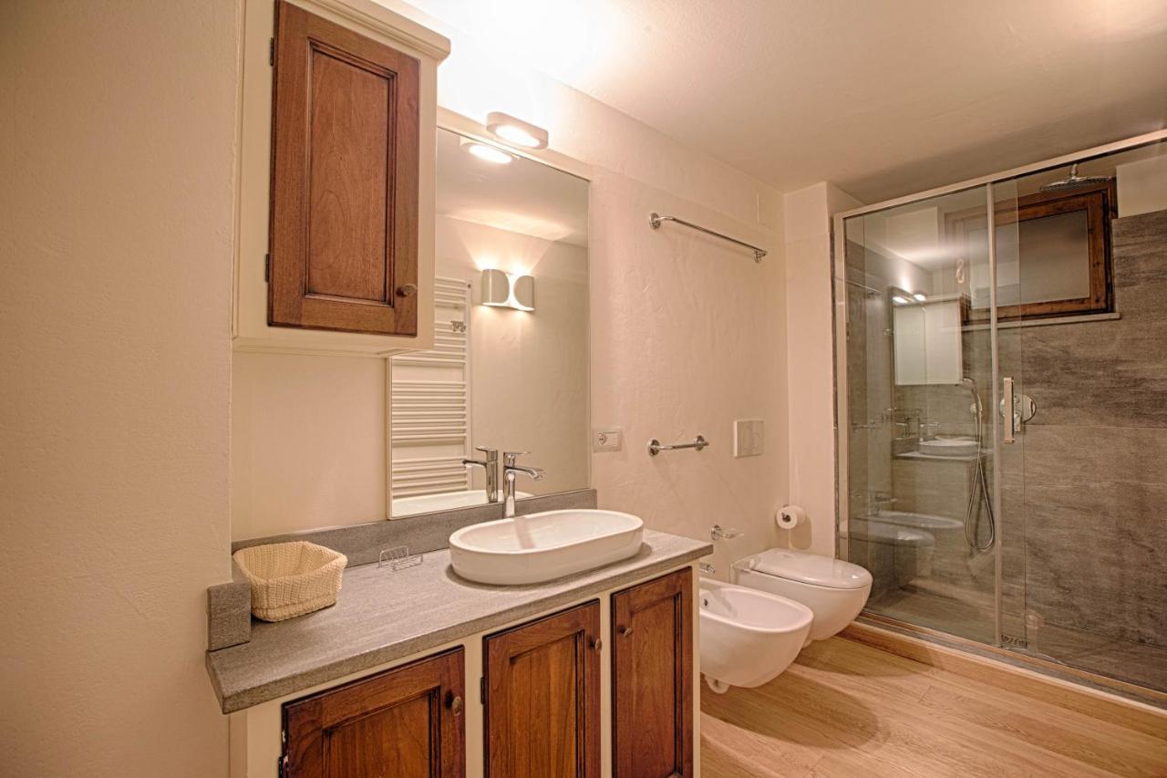 Joivy Superb Apartments For 6 With Mountain View And Garden In クールマイユール エクステリア 写真