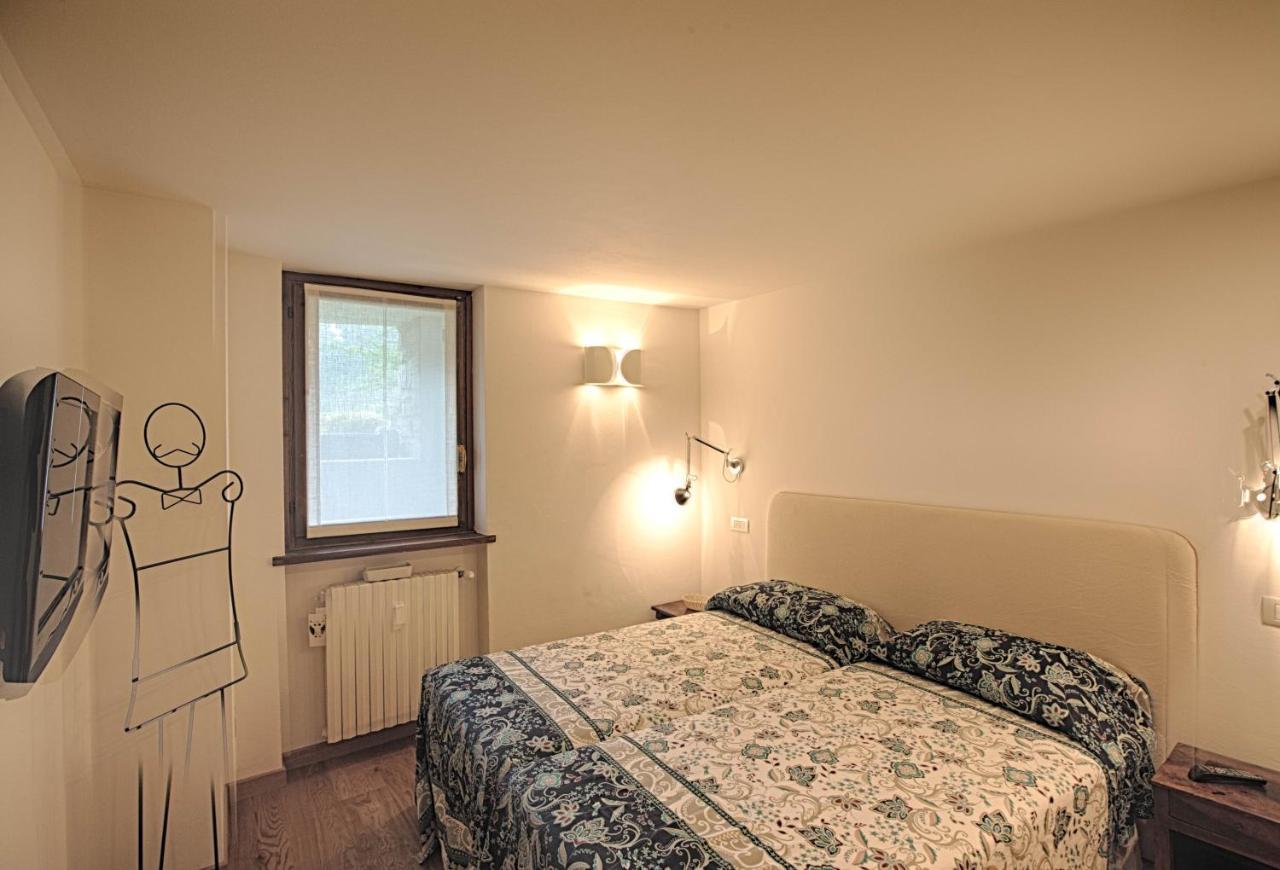 Joivy Superb Apartments For 6 With Mountain View And Garden In クールマイユール エクステリア 写真