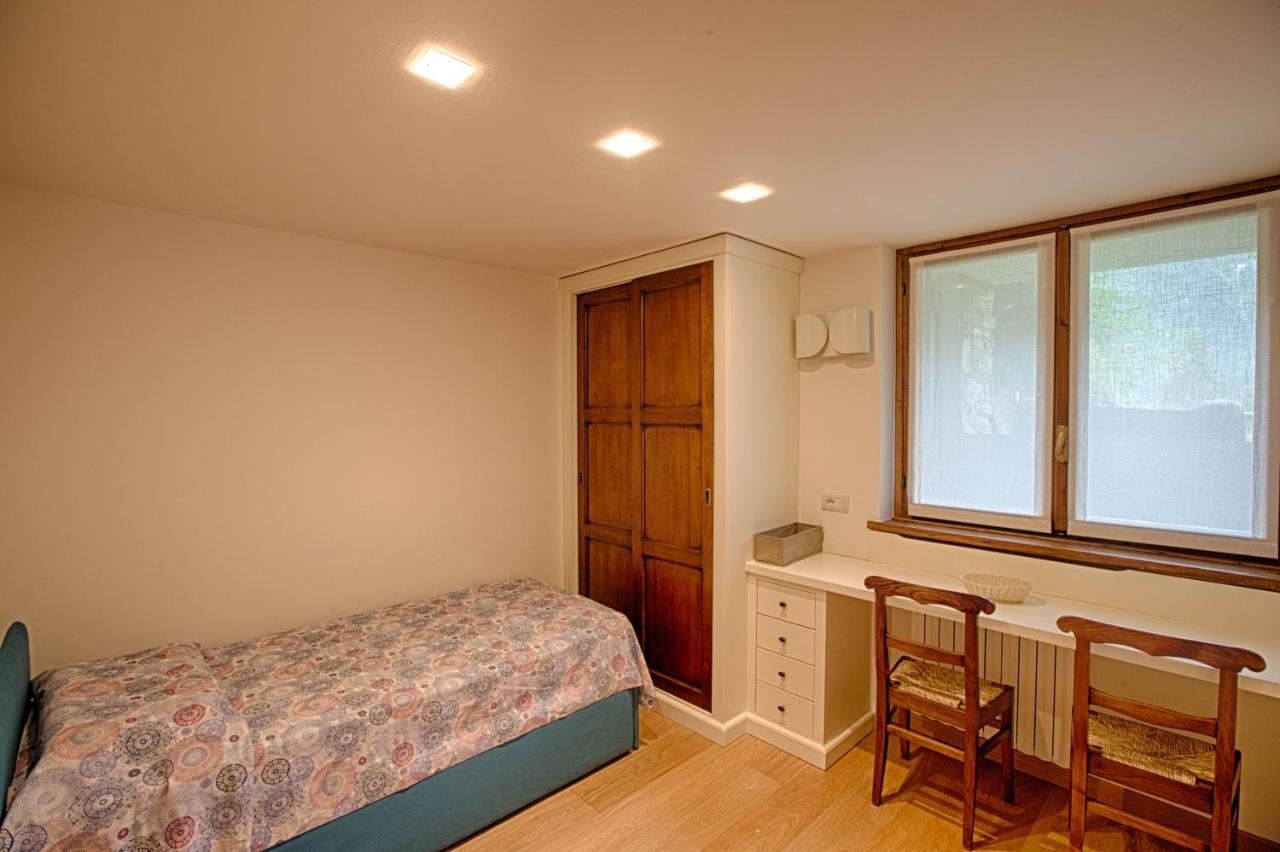 Joivy Superb Apartments For 6 With Mountain View And Garden In クールマイユール エクステリア 写真