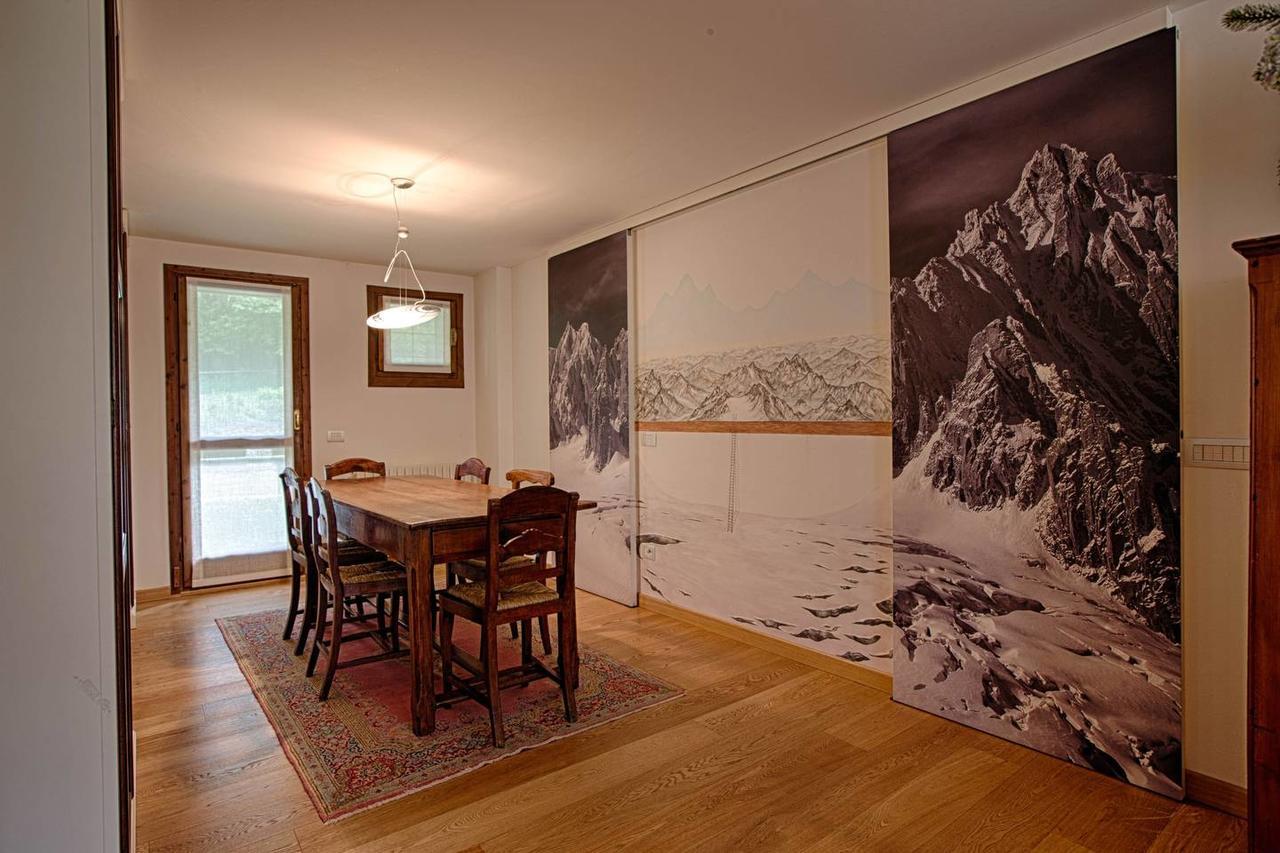 Joivy Superb Apartments For 6 With Mountain View And Garden In クールマイユール エクステリア 写真