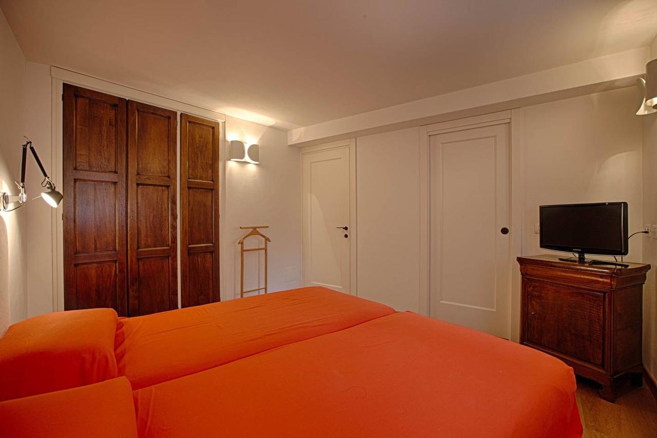 Joivy Superb Apartments For 6 With Mountain View And Garden In クールマイユール エクステリア 写真