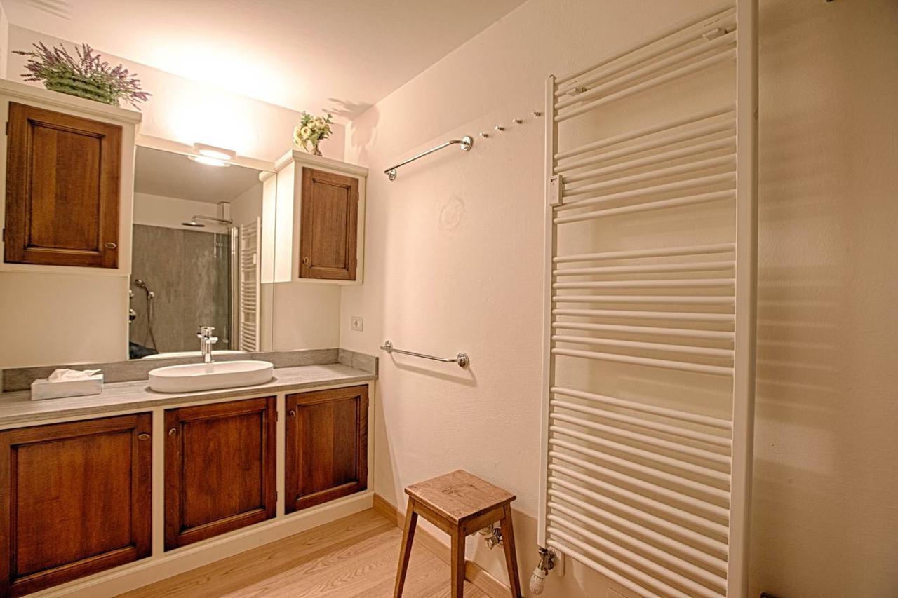 Joivy Superb Apartments For 6 With Mountain View And Garden In クールマイユール エクステリア 写真
