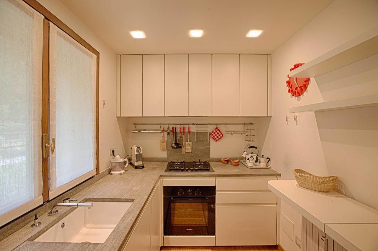 Joivy Superb Apartments For 6 With Mountain View And Garden In クールマイユール エクステリア 写真
